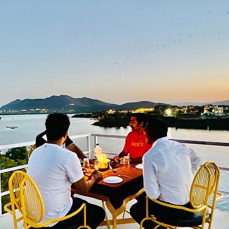 Hotel Jaydurg A Lake Retreat - A Lakeside Hotel - Lakeview Rooftop Cafe - Swimming Pool Udaipur Exterior foto